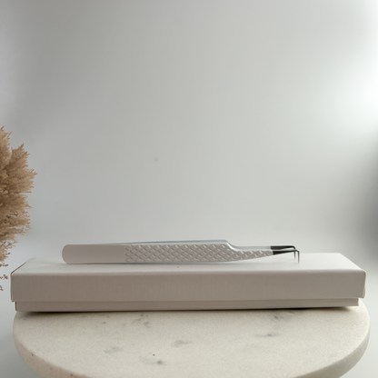 Galactic Grip | Volume Tweezer